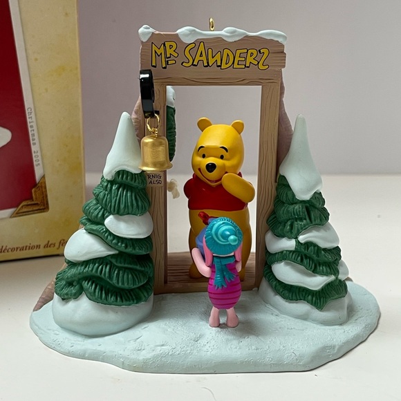 Hallmark Ornament Gift Exchange, Winnie the Pooh Collection 2005 new in box. - Picture 7 of 13